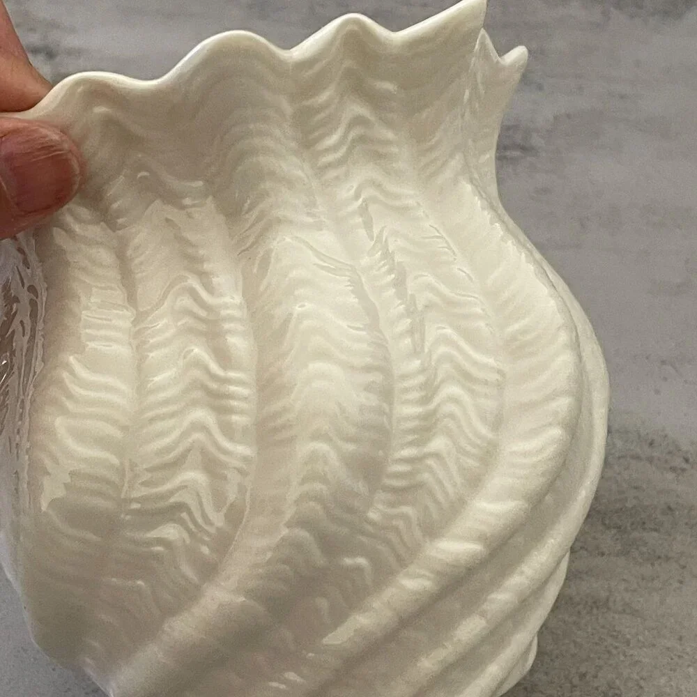 Vintage Belleek Ireland Millennium 2000 4.5